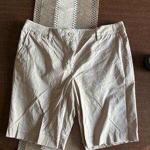 NWOT Talbots Women's Perfect Shorts, Sz 14, Khaki, inseam noted